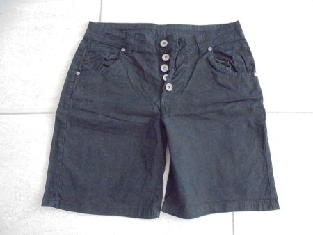 SHORTS DAMEN GR.34 NEUWERTIG