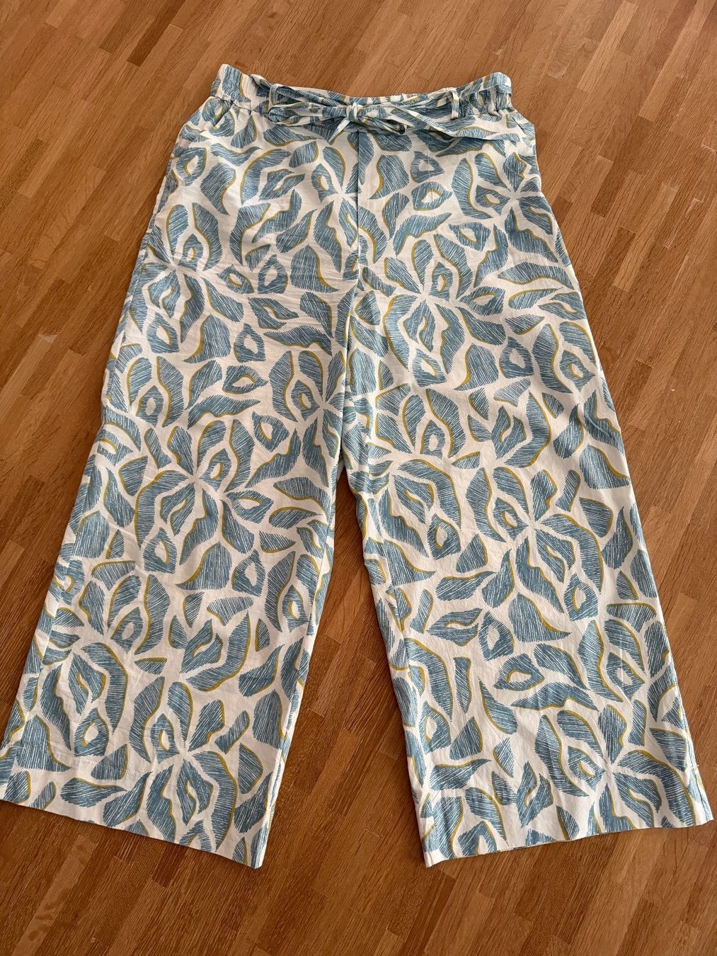 Nile Hosen: Hose Culotte der Marke NILE Grösse L – Neu (gemäss Beschreibung) aus Rapperswil BE von Rappsiger