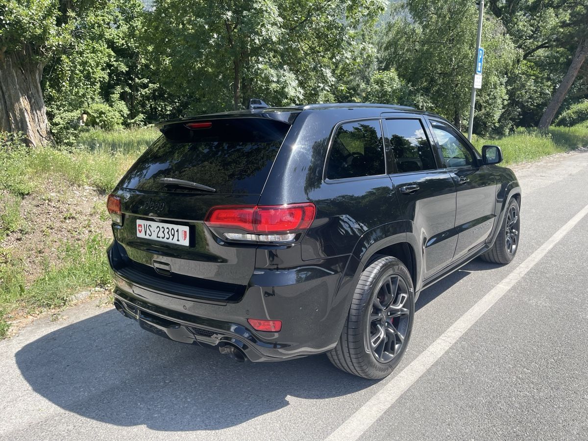 Jeep Automobili: Jeep Grand Cherokee SRT V8 – Usato da Salgesch venduto da Schnemo1 1