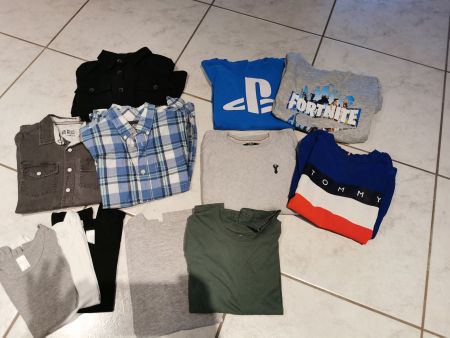 12 teiliges Oberteilpaket Gr. 134/140
