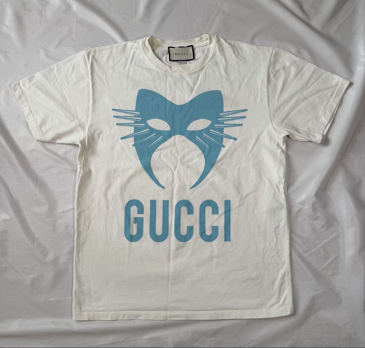 Gucci T-shirt: Gucci T-shirt Mask  – Usato da Pfäffikon ZH venduto da Nataliia.