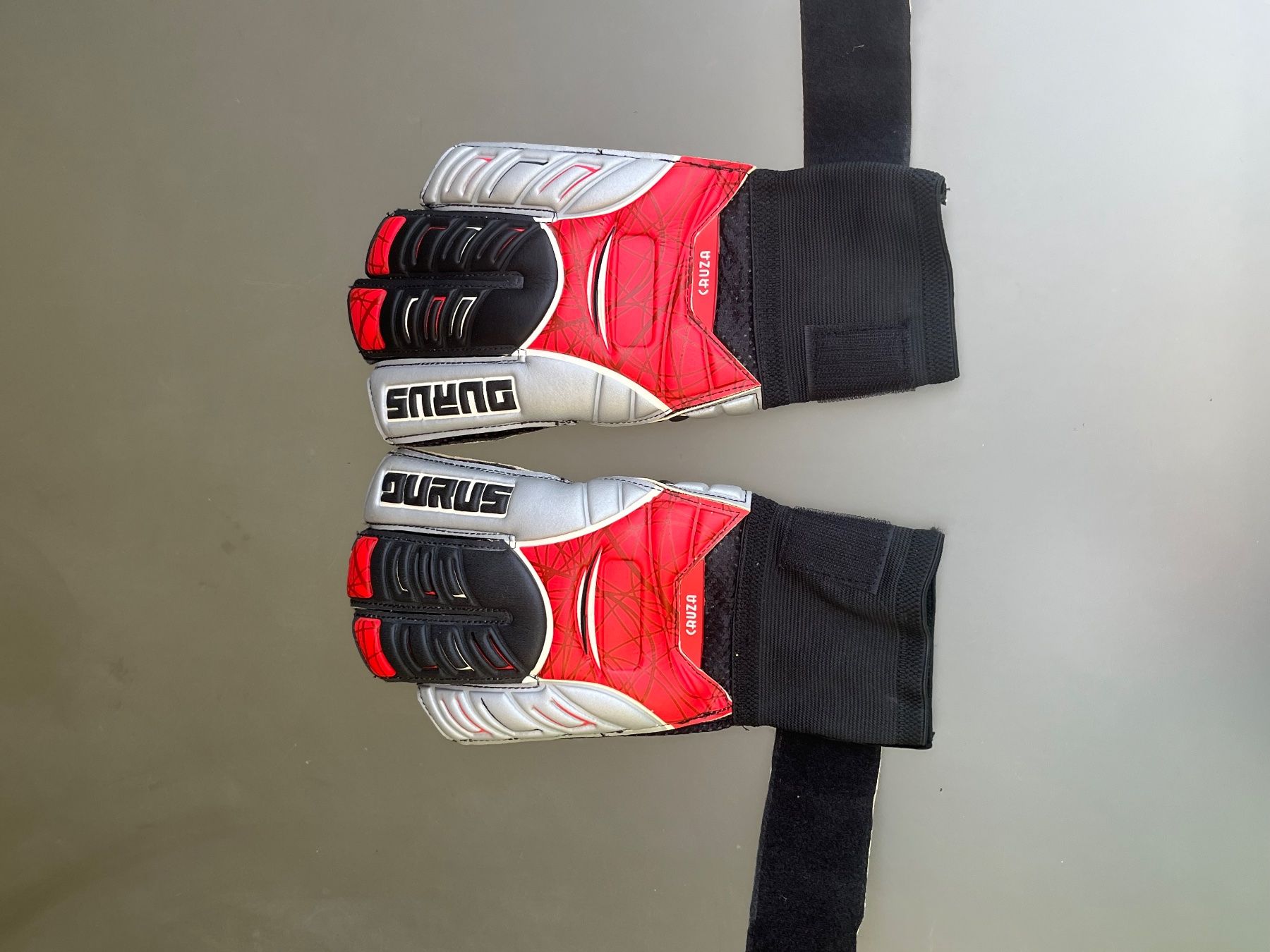 Altri accessori da uomo: DURUS Goalie-Handschuhe, Grösse 8,5, Rot/Silber – Nuovo e nell'imballaggio originale da Oftringen venduto da ish_nc68