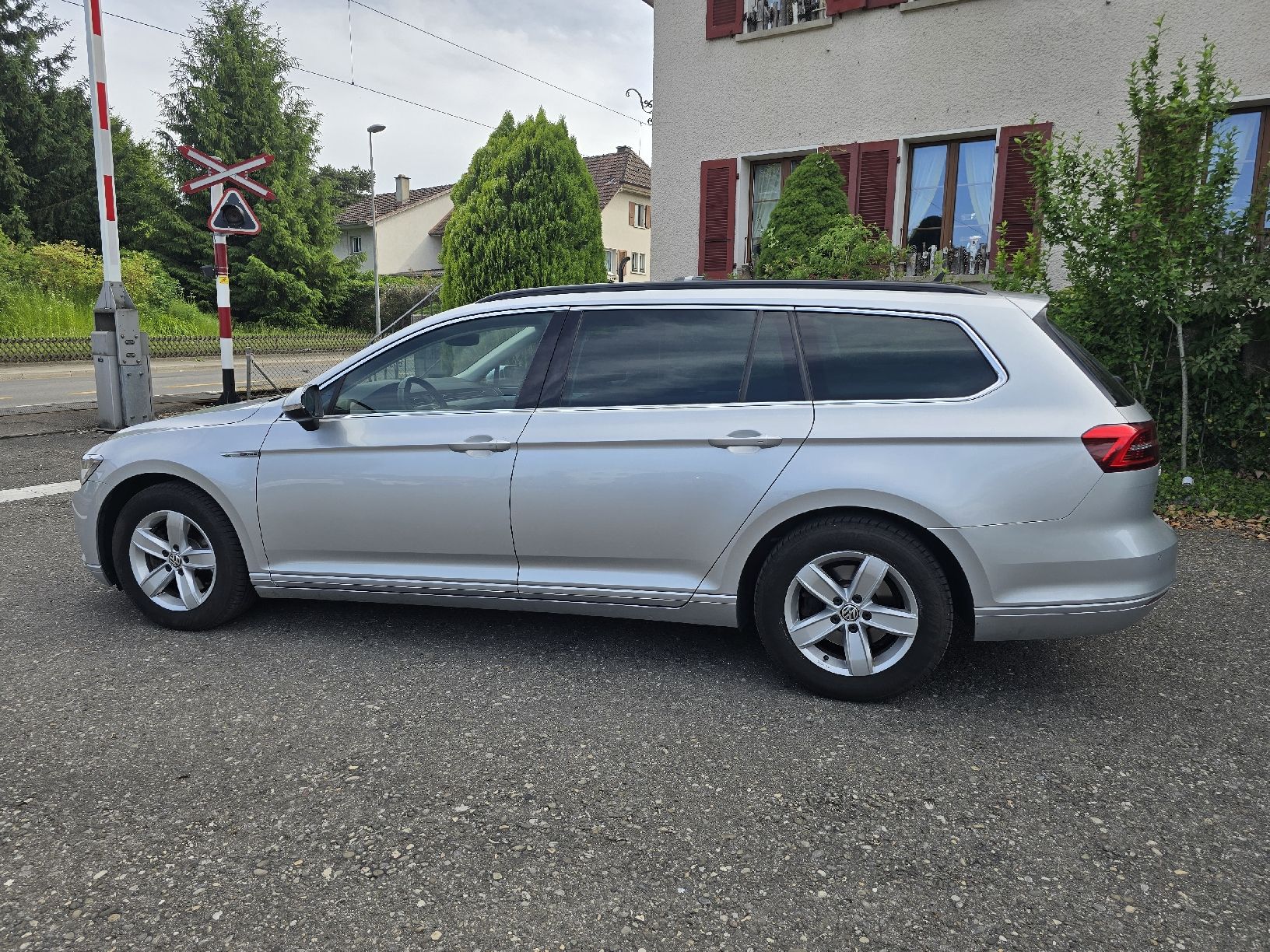 VW Automobili: VW Passat Variant 2.0 TDI 4Motion DSG  – Usato da Biel/Bienne venduto da meh_ycg5 3