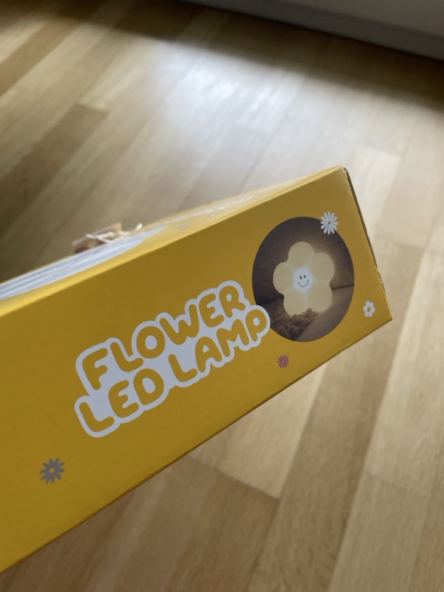 Lampade: Flower LED Lampe, neu, sanftes Licht, 4 Farben – Nuovo e nell'imballaggio originale da Rüfenacht BE venduto da Edinas_shop 2