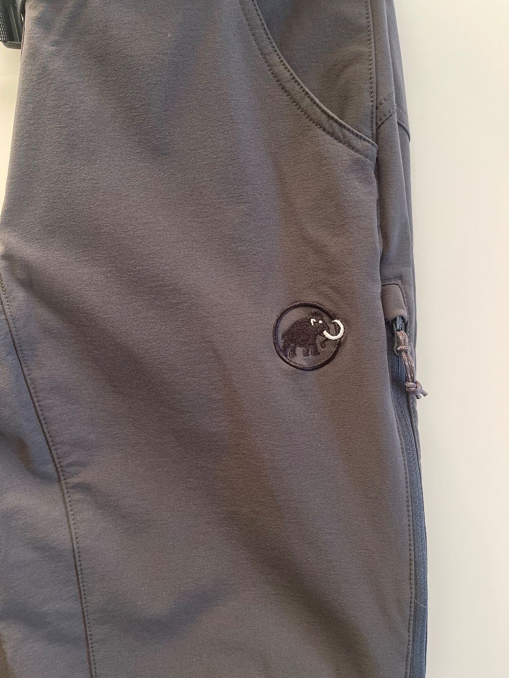 Mammut Hosen: MAMMUT Damen Wanderhose/Freizeithose Grau mit Gürtel Gr.34 – Gebraucht aus Zürich von Recode.Fashion 5