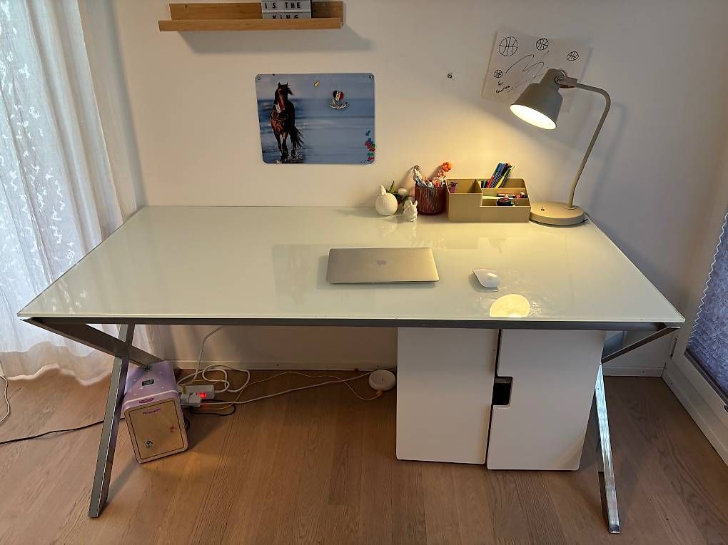 Scrivanie: Design-Schreibtisch Glas/Chrom, 160×80 cm – Usato da Zürich venduto da rem_8v6m 1