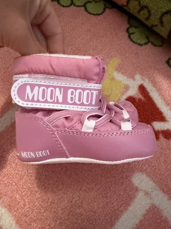 Moon Boot Scarpe per ragazzi: Moon Boot rosa da bimba, taglia 17-18 – Usato da Gentilino venduto da cas_jtt9