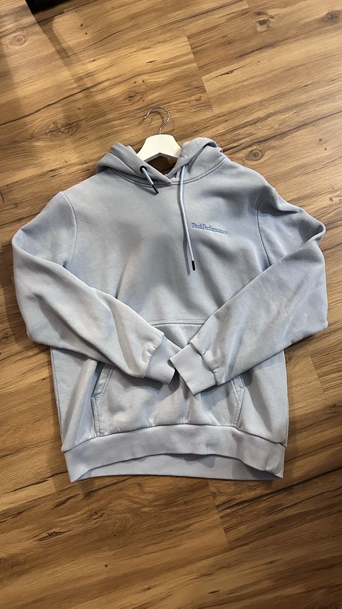 Peak Performance Maglioni & Felpe: Peak Performance Hoodie hellblau – Usato da Seengen venduto da nad_cn92
