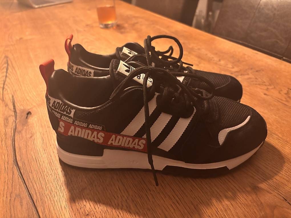 Adidas Scarpe da donna: Coole Adidas Sneaker Gr.6.5 Neu – Usato da Leuzigen venduto da Fjleu