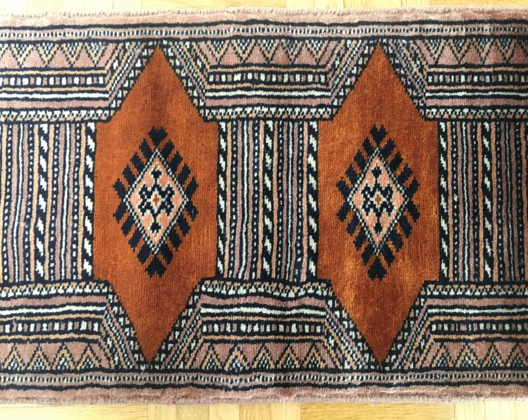 Teppiche: Teppichläufer klein 110 x 31,5 cm – Gebraucht aus Kriens von Niklaus014 1