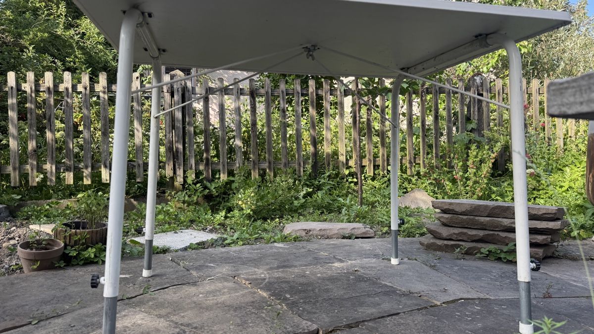Tische: kleiner Gartentisch / Klapptisch – Gebraucht aus Wallisellen von ocz_t6fv 2