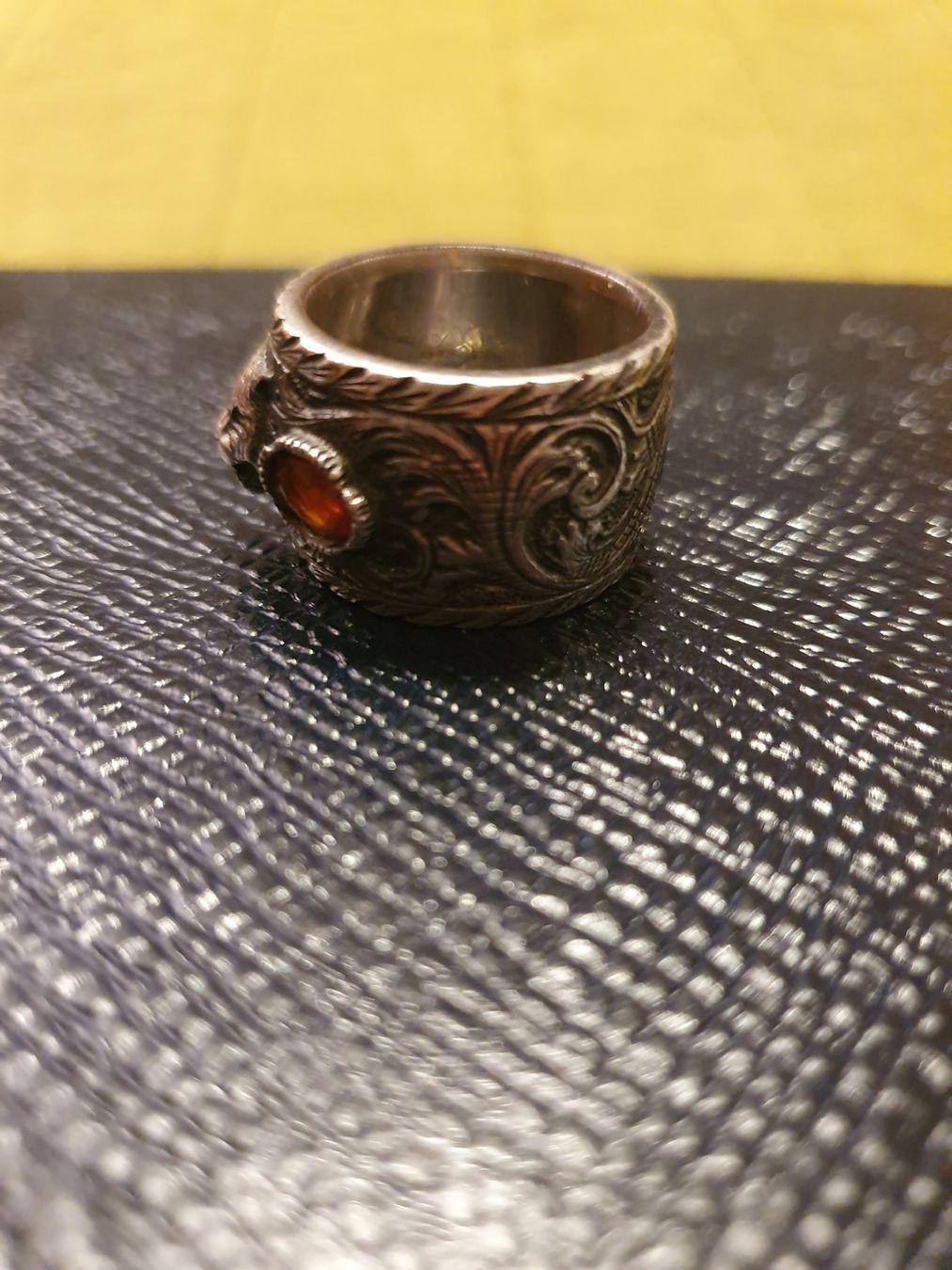 Gucci Anelli: Gucci bague tigre en argent – Usato da Le Grand-Saconnex venduto da Rgt87 4