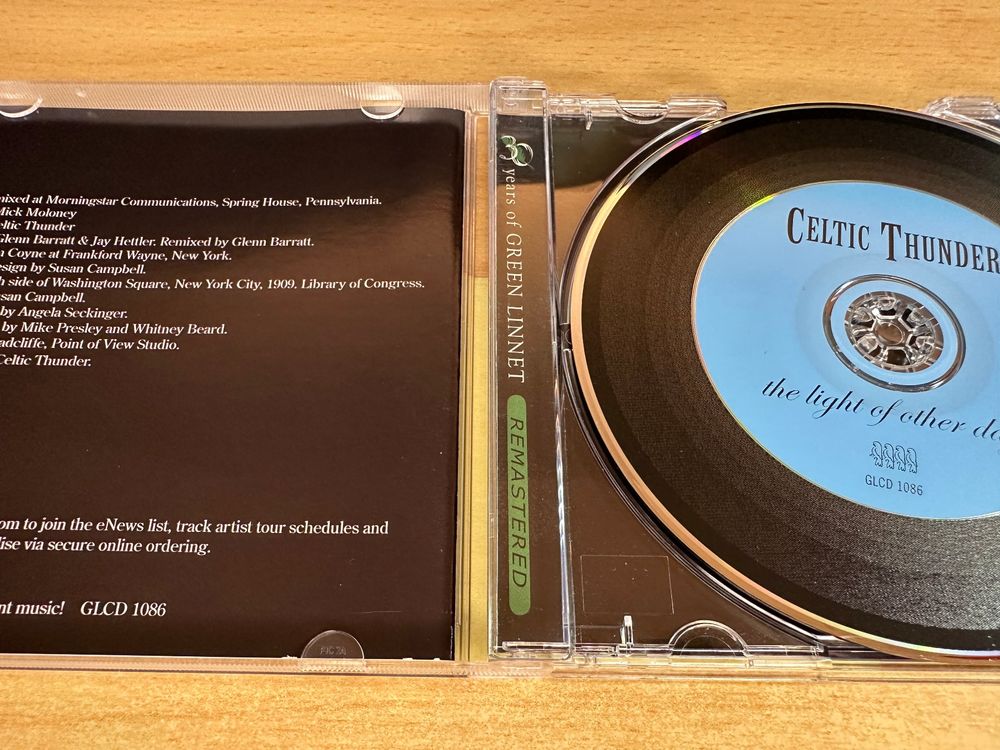 U9 Celtic Thunder The Light Of Other Days (Gebraucht) in Rikon im