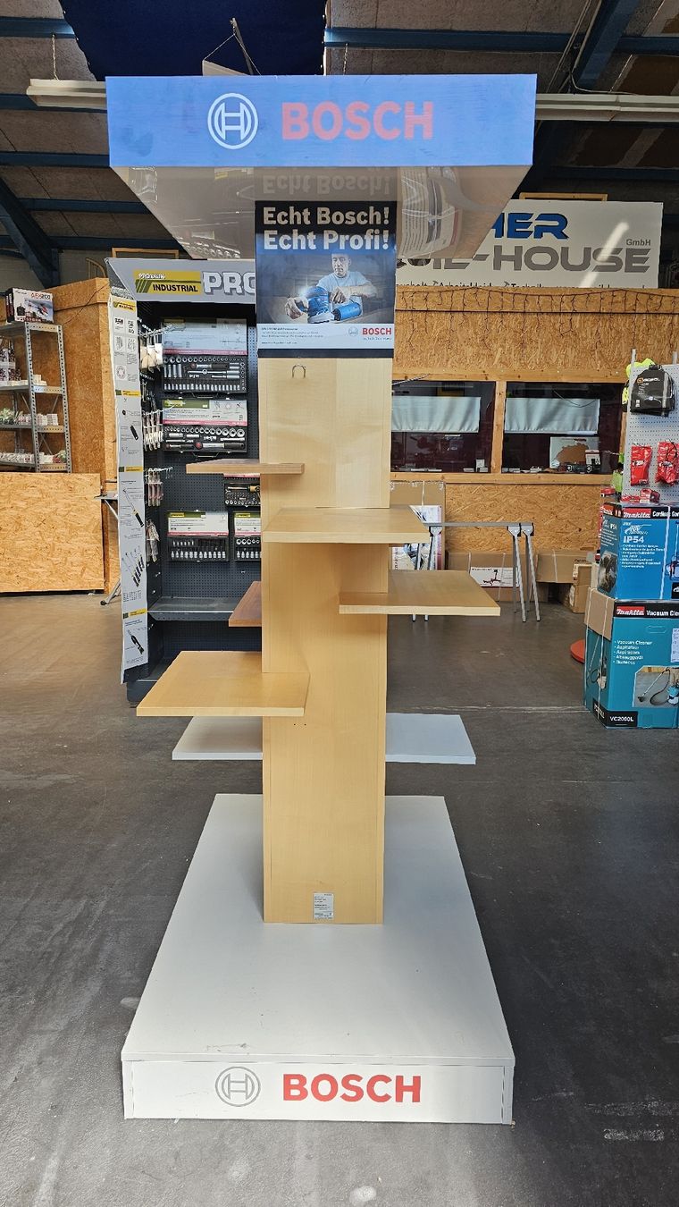 Scaffali: BOSCH Ausstellungsregal ab CHF 1.00 – Usato da Koppigen venduto da Bracher_Mail-House 1