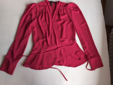 BCBGMAXAZRIA Raspberry Wrap Blouse, Size XS, Summer/Spring!