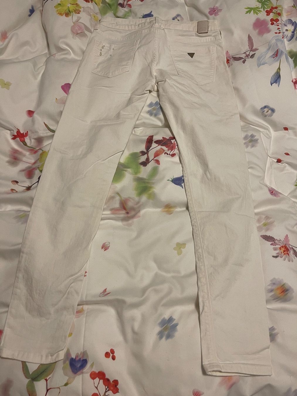 Guess Jeans: Guess Jeans 29 – Nuovo (secondo la descrizione) da Winterthur venduto da Deal246 2