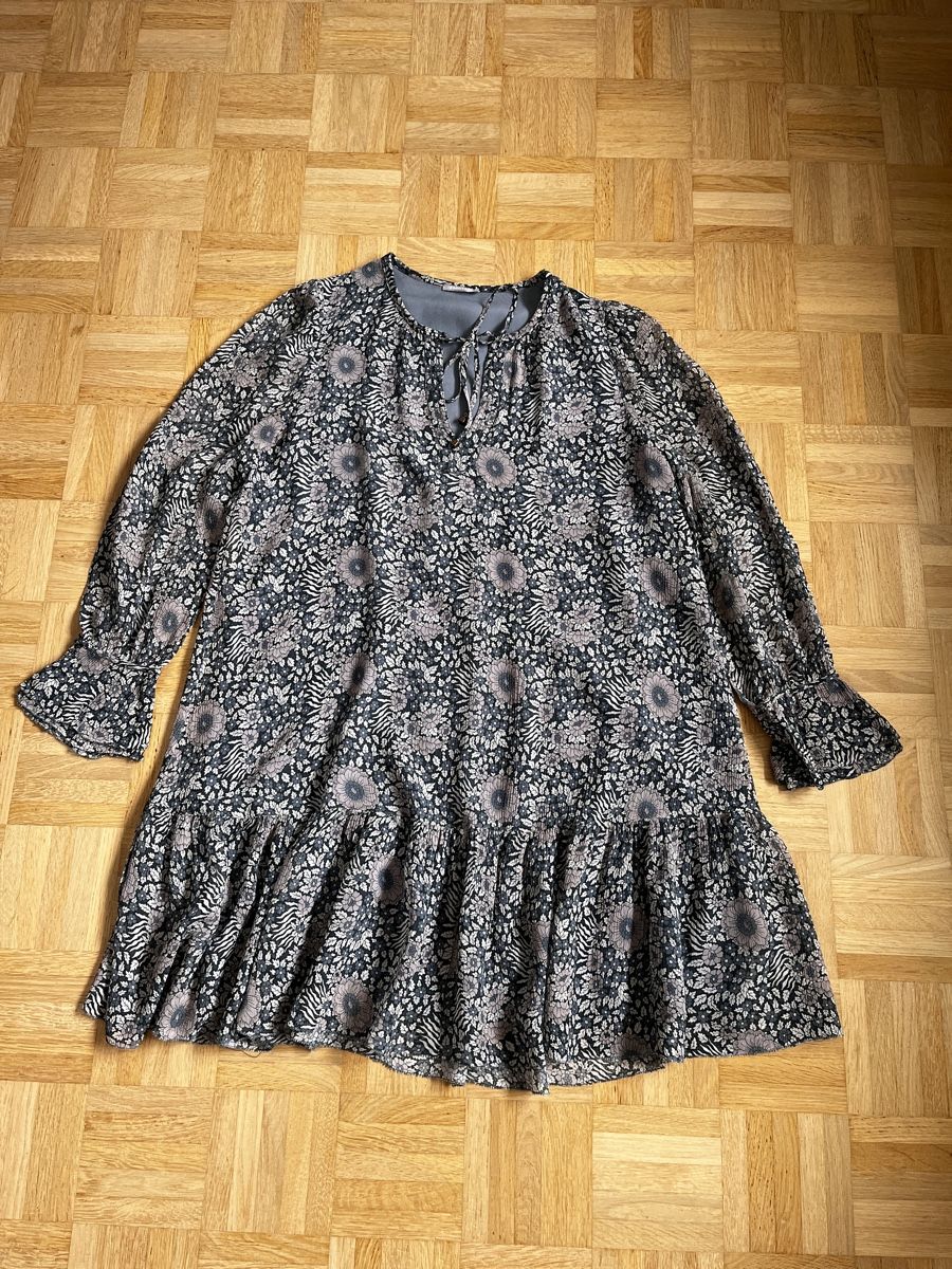 Hemisphere Vestiti: Hemisphere Seidenkleid, Gr. XS – Usato da Zürich venduto da Kleanthy 4