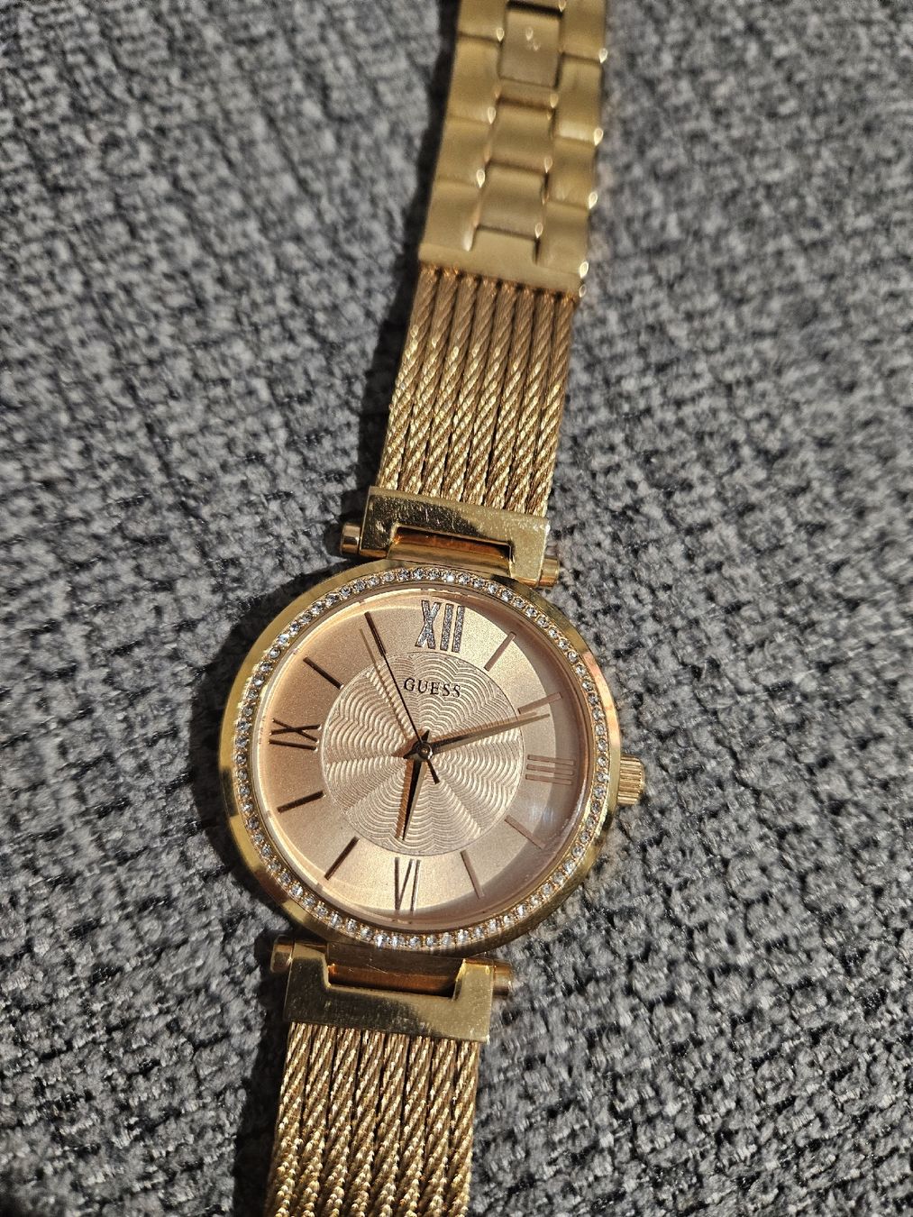 Guess Orologi: montre Guess – Usato da Savigny venduto da vei_8t66 1