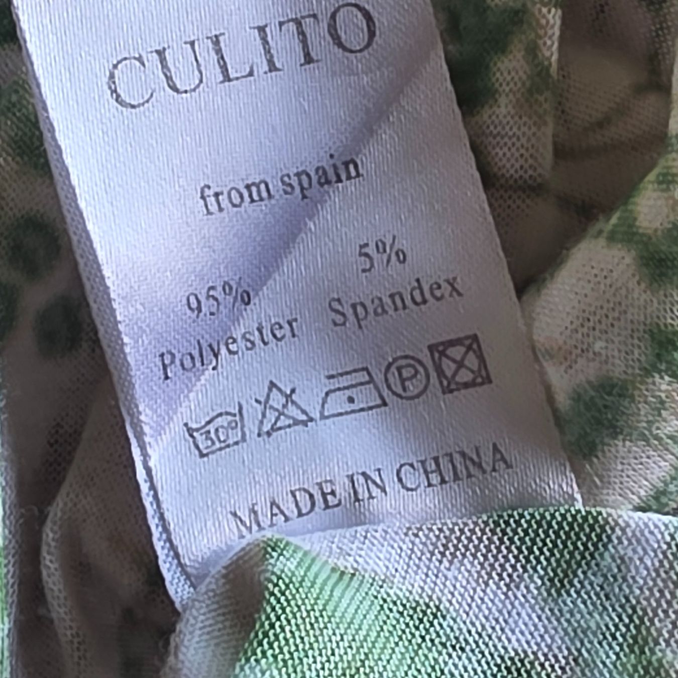 Top: 🐸 CULITO OBERTEIL TOP PULLOVER S / M MIT STRASS – Usato da Môtier (Vully) venduto da Frogs 9