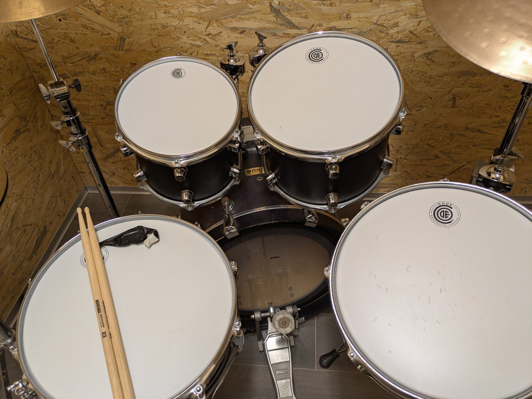 Strumenti musicali: Batterie acoustique Basix - Set complet - Bon état – Usato da Uvrier venduto da Giure 2
