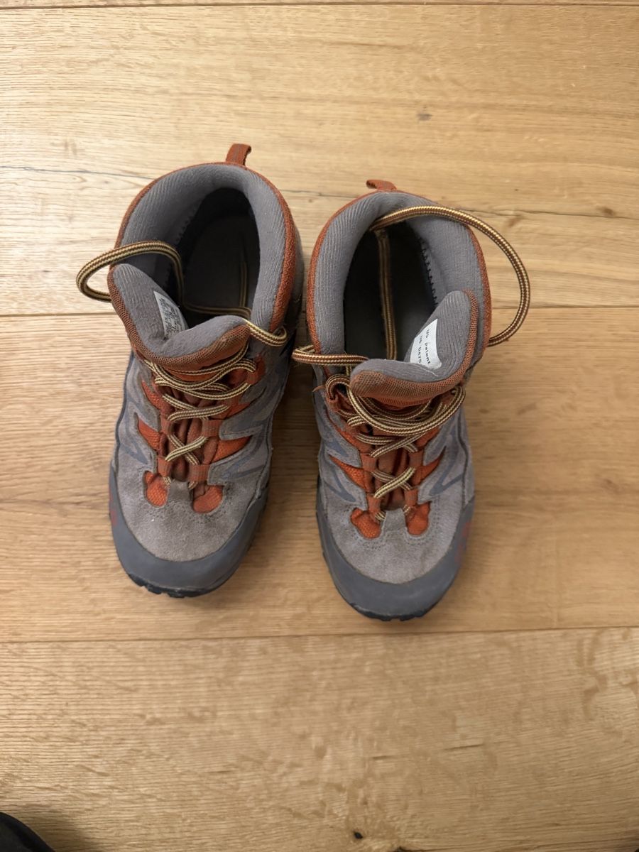 Salomon Scarpe per ragazzi: Wanderschuhe Kinder Salomon Grösse 31 gebraucht – Usato da Luzern venduto da La_sfinge