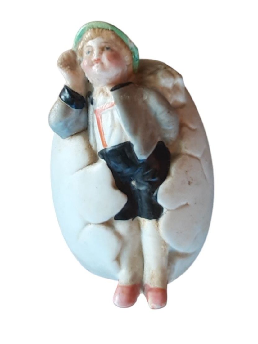 Sonstiges Geschirr: Eierbecher Porzellanfigur antik – Gebraucht aus Mörschwil von wunderkiste44 4