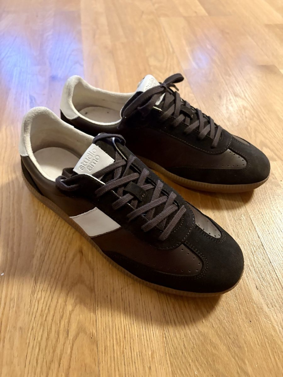 Scarpe da donna: Studio Amo Leder-Sneaker, braun/weiss, Gr. 39 – Nuovo (secondo la descrizione) da Luzern venduto da esnimo66