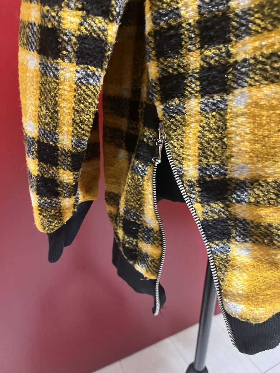 Bershka Maglioni & Felpe: Bershka Checkered Sweater with Zippers, Size S – Usato da Genthod venduto da Lou_Jin 3