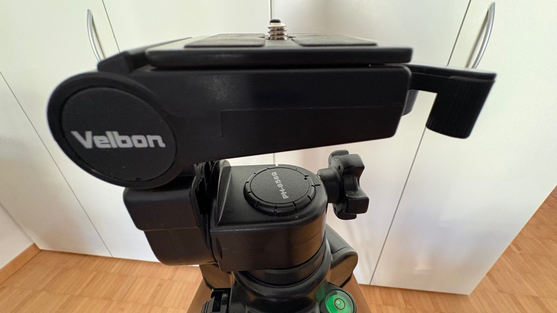 Velbon Stative & Stativköpfe: Stativ Velbon CX 540 mit Tasche – Gebraucht aus Stans von riduca 2