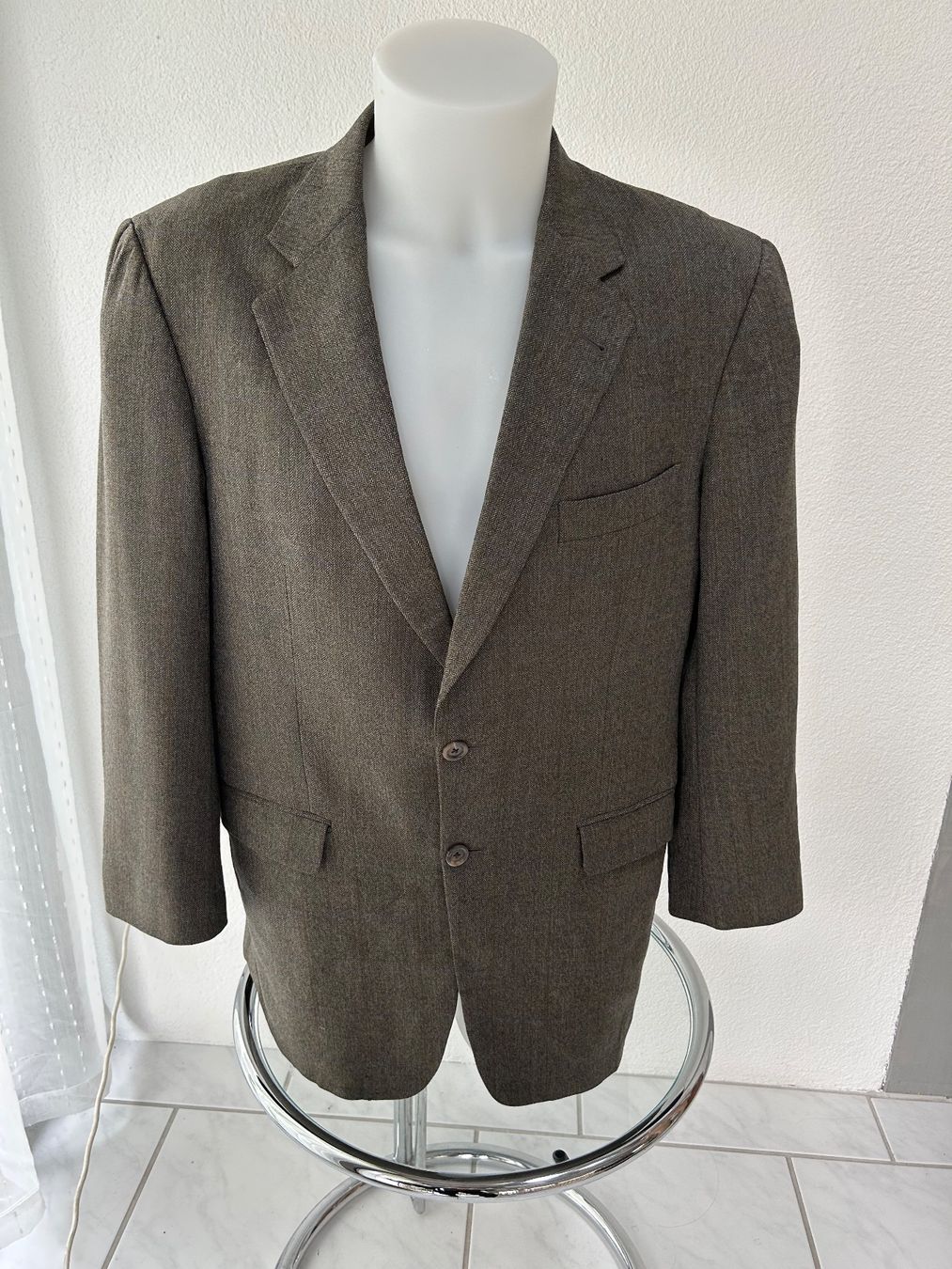 Burberry Giacche: Men's grey blazer Burberry, size 41R – Usato da Saland venduto da ele_vc96