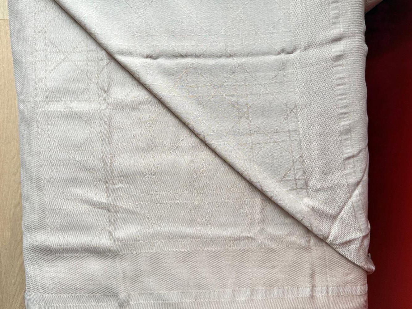 Dior Foulards & écharpes: Dior Schal, Sandfarben – D'occasion à Oberarth par SSS. 5