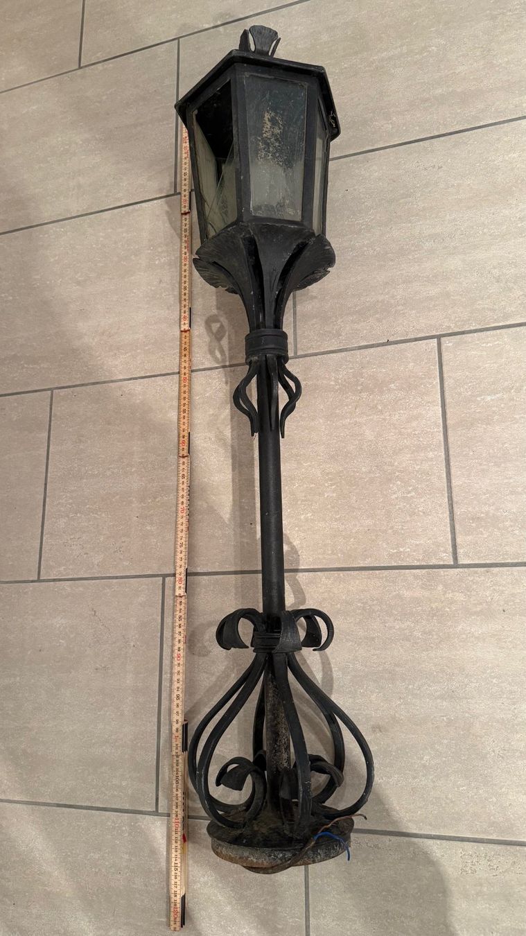 Lampade: Vintage Stehlampe – Usato da Büetigen venduto da Stevan22