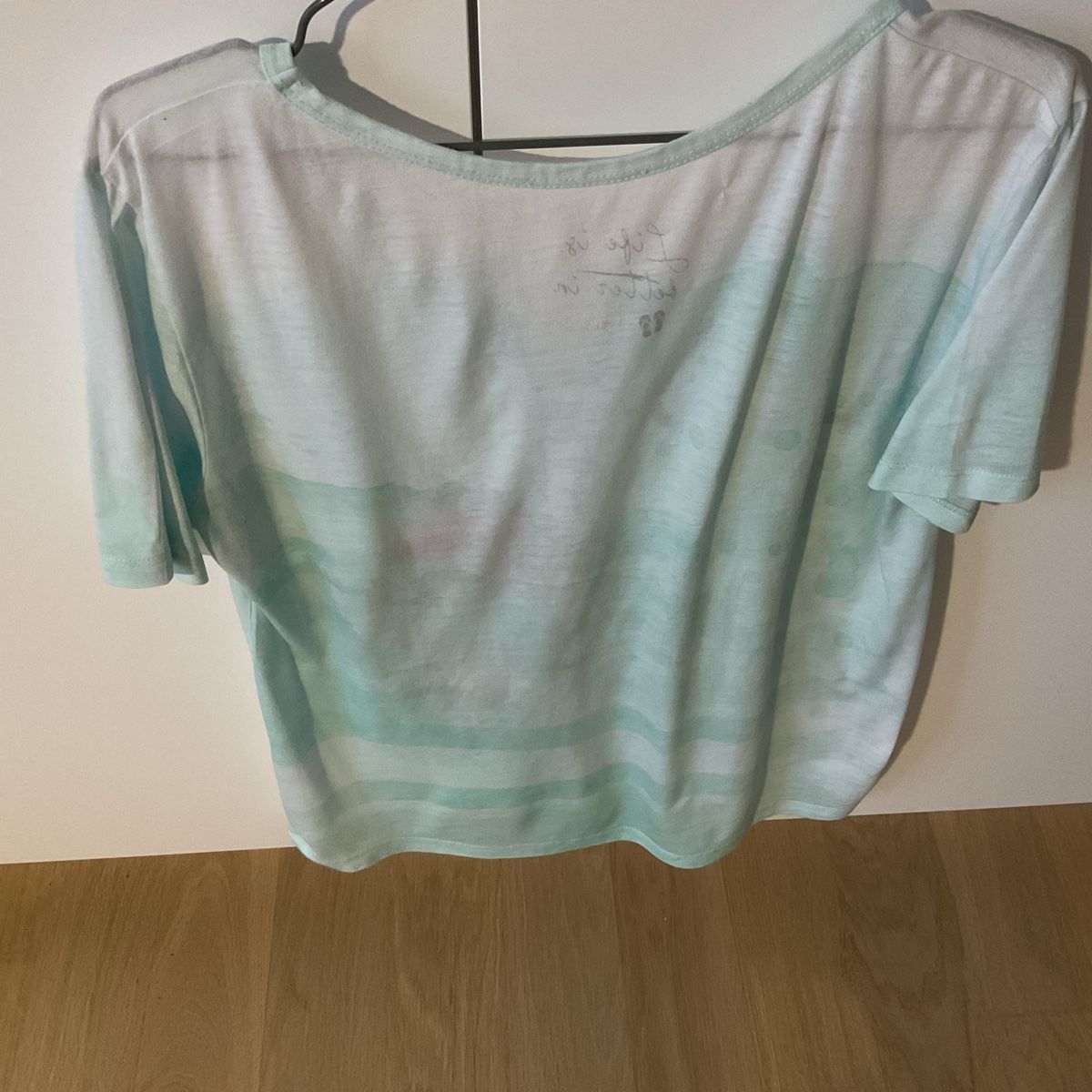 T-shirt: Damen T-Shirt – Usato da Stein am Rhein venduto da man_zr9n 2