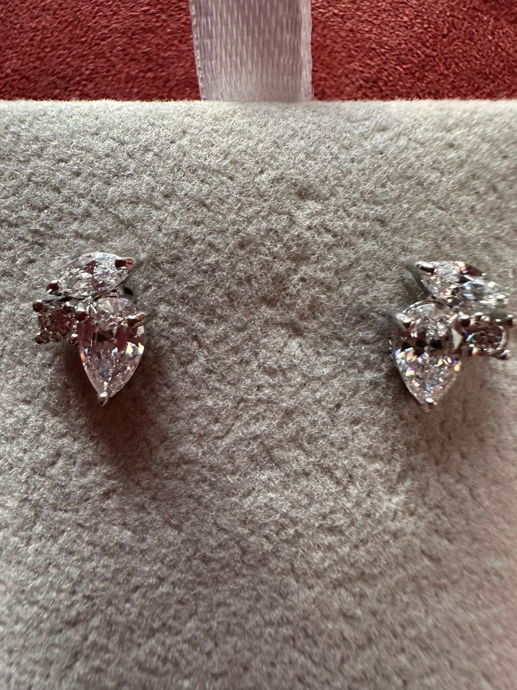 Orecchini pendenti & Orecchini a lobo: 925 Silber Ohrstecker mit Glitzerstein – Usato da Herbriggen venduto da Sehrazade 1