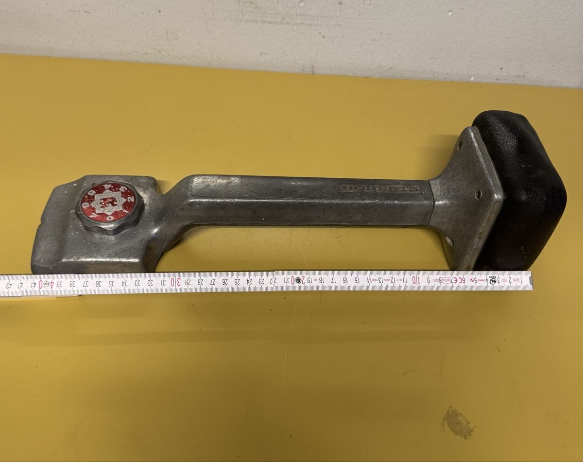 Tutti gli attrezzi: Teppichspanner Roberts Metall  – Usato da Schlieren venduto da Freundlich02 8