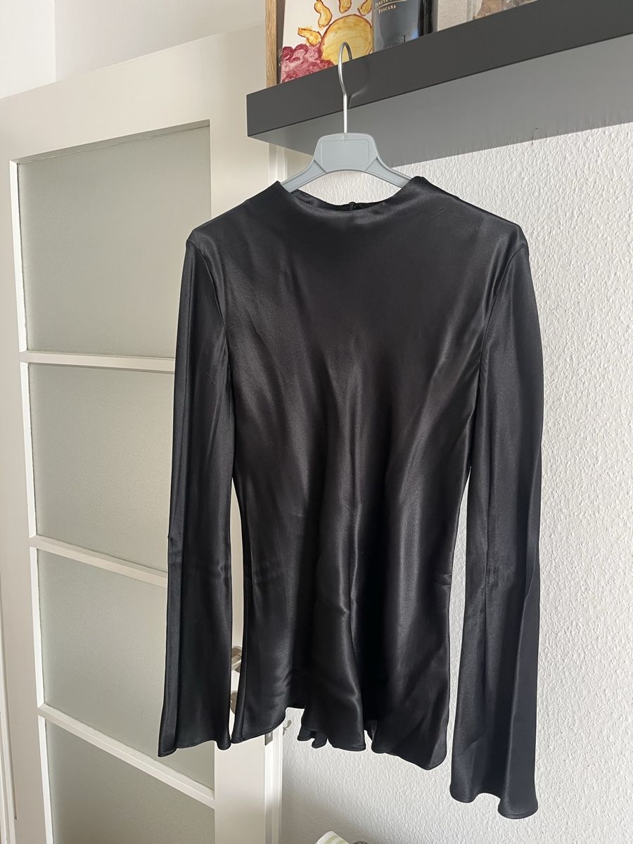 Zara Camicette: Zara satin blouse – Usato da Vezia venduto da chi_byp8 1