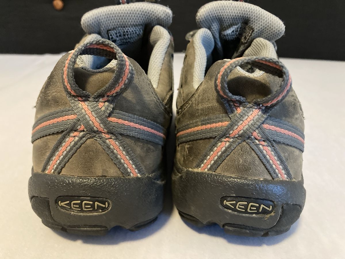 Keen Scarpe da donna: Keen Wanderschuhe, Grösse 36, kaum getragen – Usato da Marthalen venduto da 052michi 2