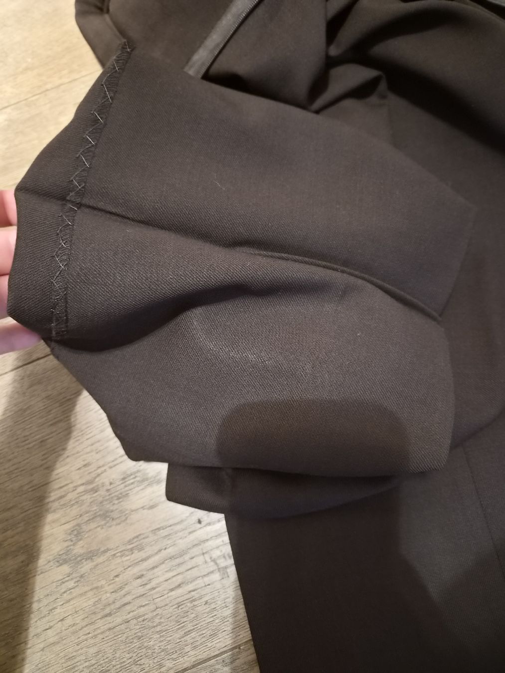 Max Mara Pantalons: max mara pantalon  – D'occasion à Genève par ana_z8yn 4