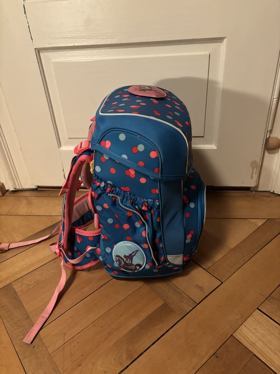 Ergobag Kindertaschen: Set Ergobag Thek and co, Abholung vor Schulstart möglich! – Gebraucht aus Zürich von Rausan7 4