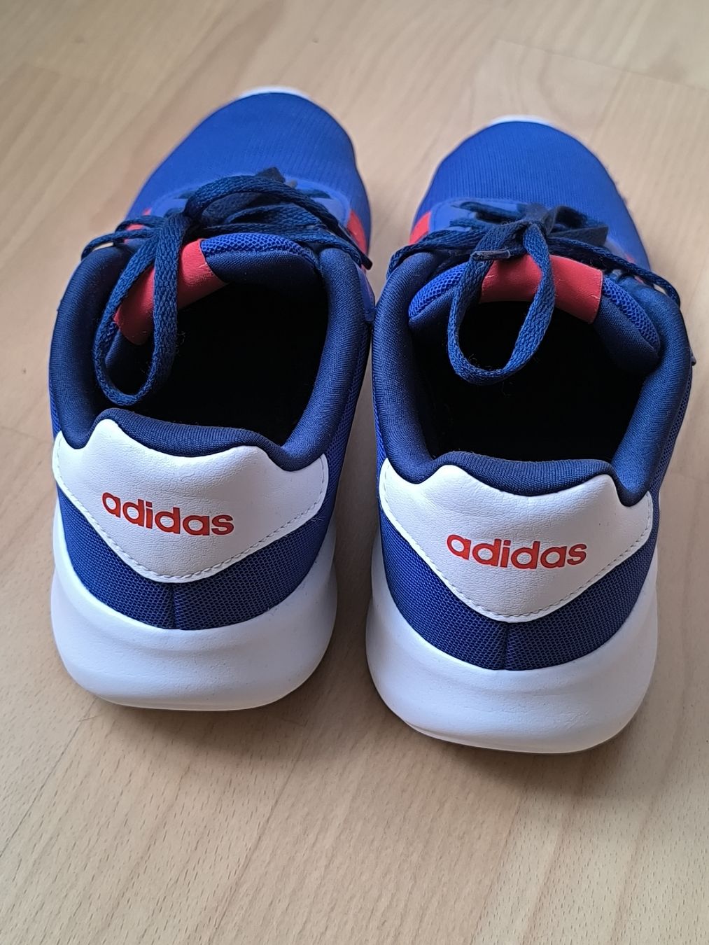 Adidas Scarpe da uomo: Adidas Turnschuh Grösse 39 1/3 – Nuovo (secondo la descrizione) da Oberdiessbach venduto da Zwerg82 2