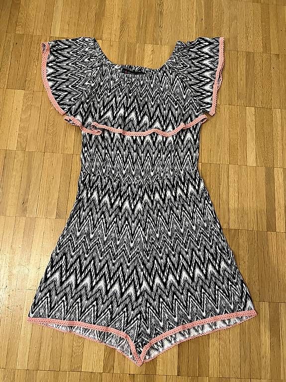 Jumpsuits: Schwarzer-weisser Jumpsuit von even&odd  – Gebraucht aus Urdorf von Marybyii