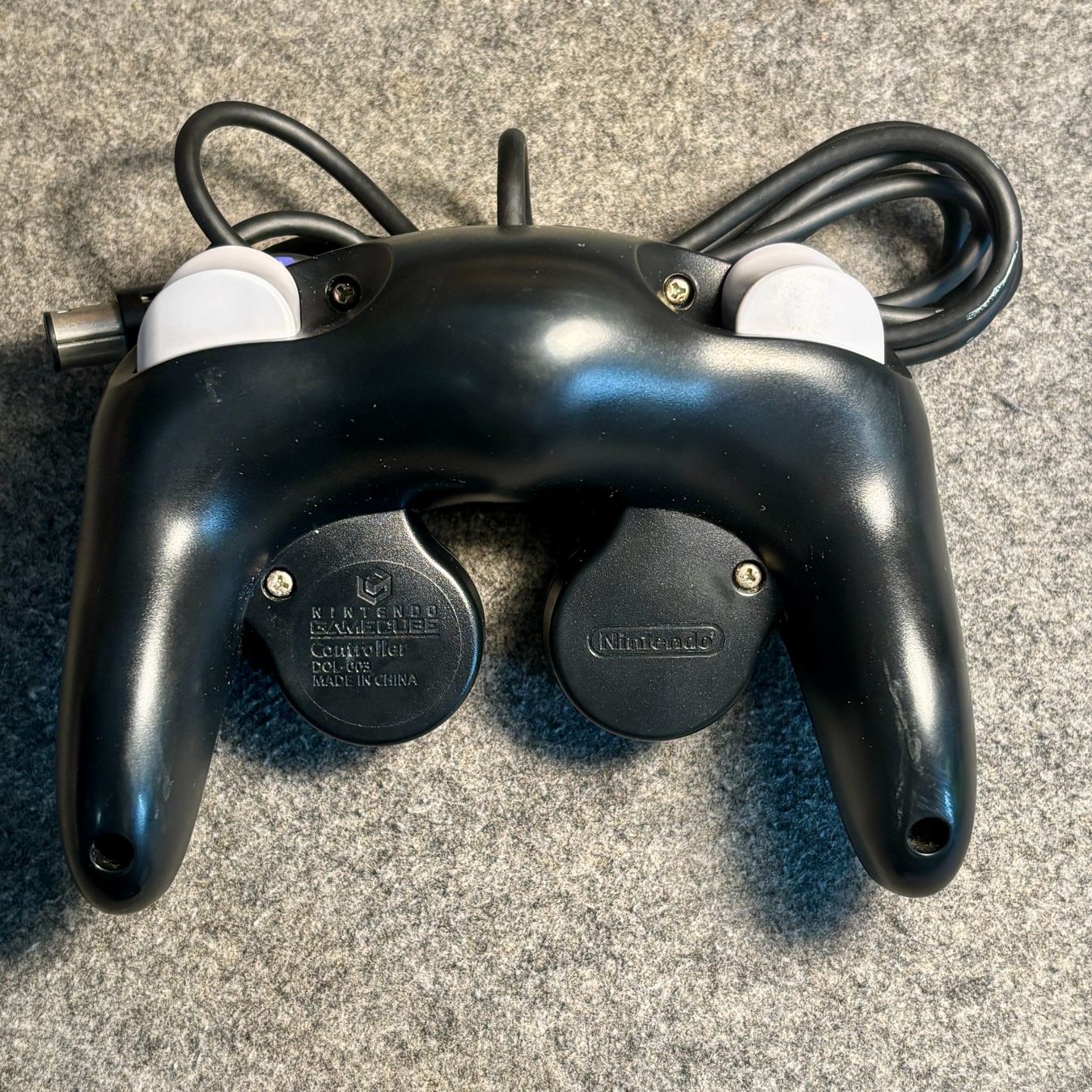 Nintendo Manettes: Gamecube Controller Original Schwarz – D'occasion à Mollis par GamingCorner 1