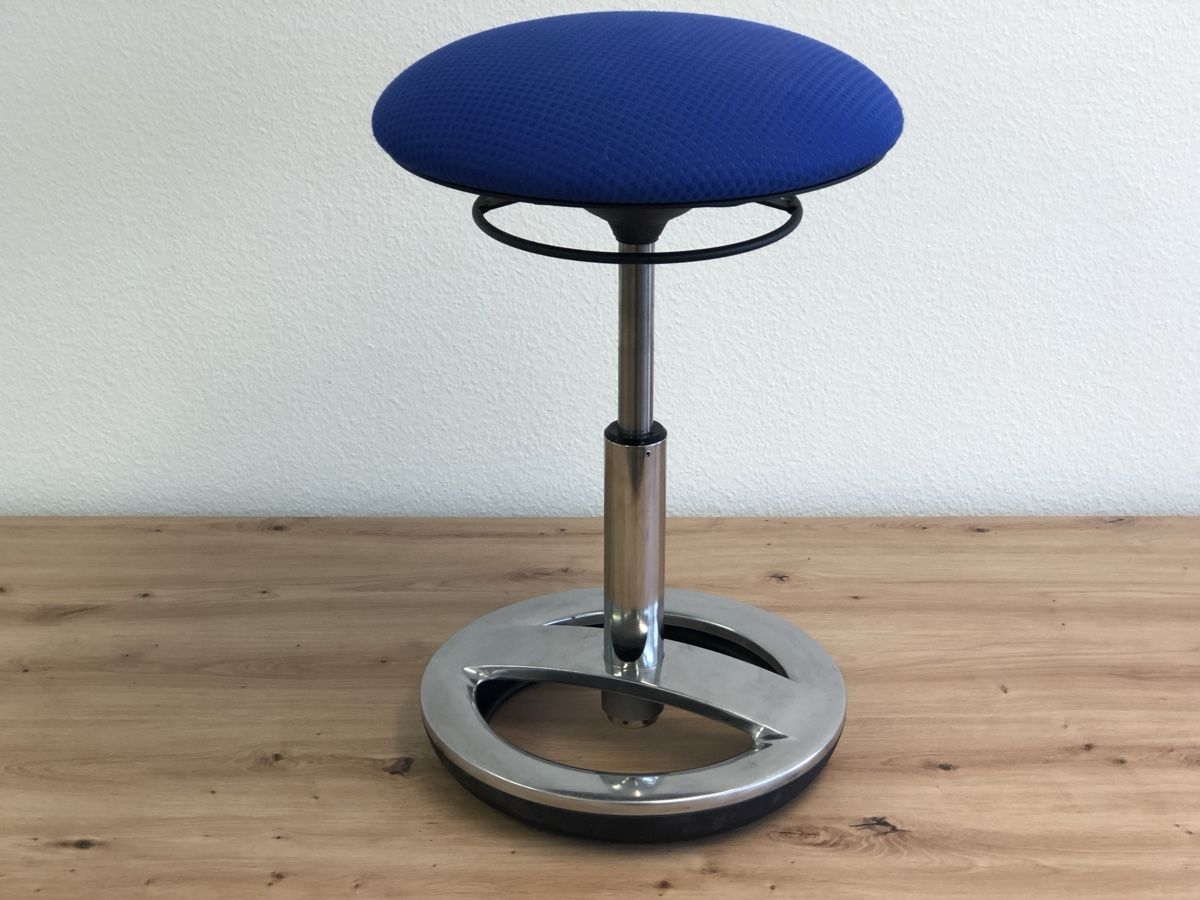 Tabourets: Ergonomischer Steh-/Sitzhocker von Topstar – D'occasion à Zürich par fontana 3