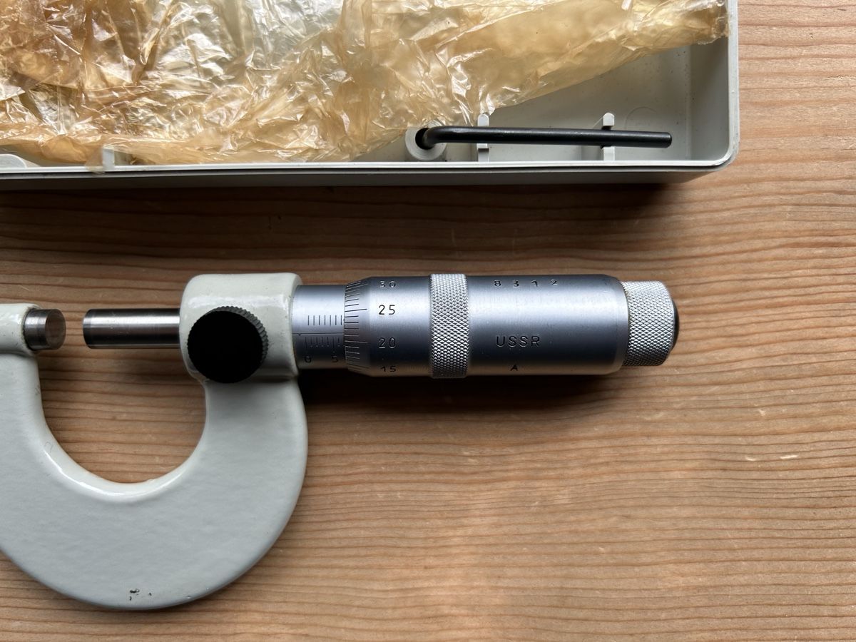 Misurare: russischer Mikrometer 0-25mm – Usato da Zürich venduto da rbrb