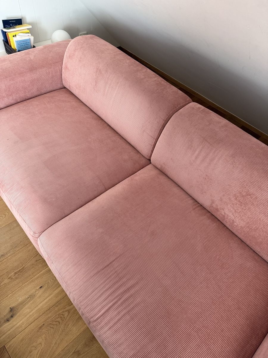 Divani: Sofa Melva Westwing in Cord altrosa 238cm – Usato da Dietikon venduto da zuerichsecondhand 1