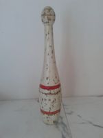 schöner Bowling Pin Kegel aus Holz weiss 46cm Vintage