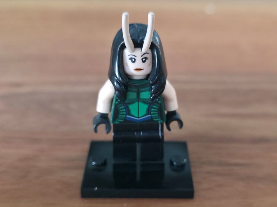 Lego Statuette: Lego Marvel Minifigur Mantis – Usato da Laufen venduto da elias39