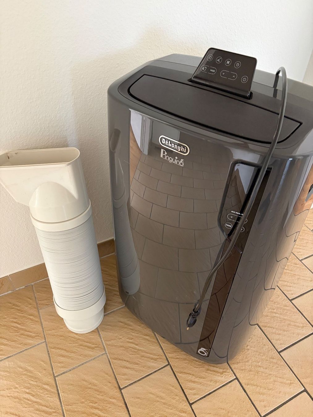 De'Longhi Climatiseurs: DeLonghi Pinguino PAC EL112CST Klimagerät – D'occasion à Oberwil BL par lessi123