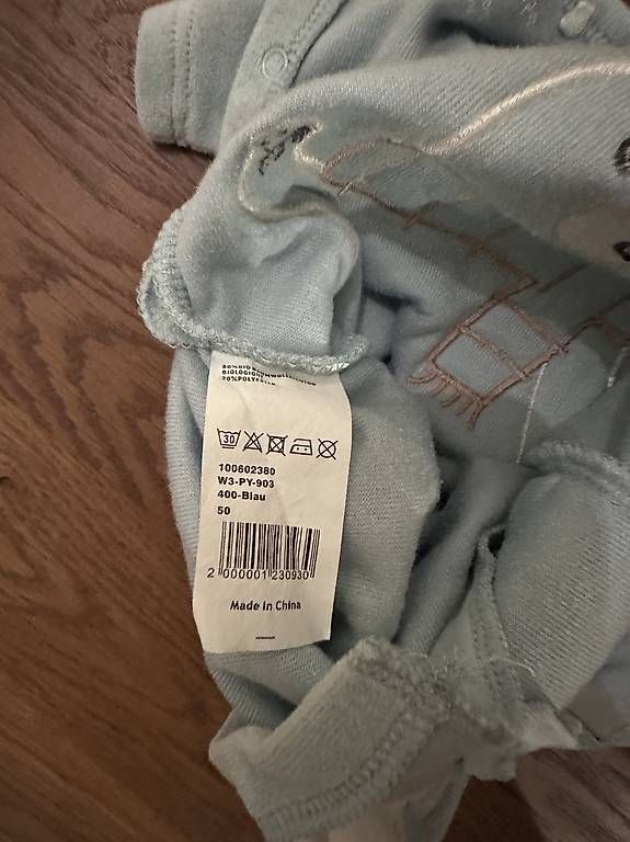 Pyjamas: Strampler hellblau langarm Nicki Grösse 50 – D'occasion à Zürich par kat_tl7x 2