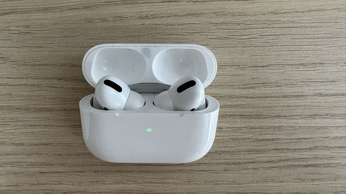 Apple Cuffie: Apple AirPods Pro – Usato da Männedorf venduto da romeo2902 4